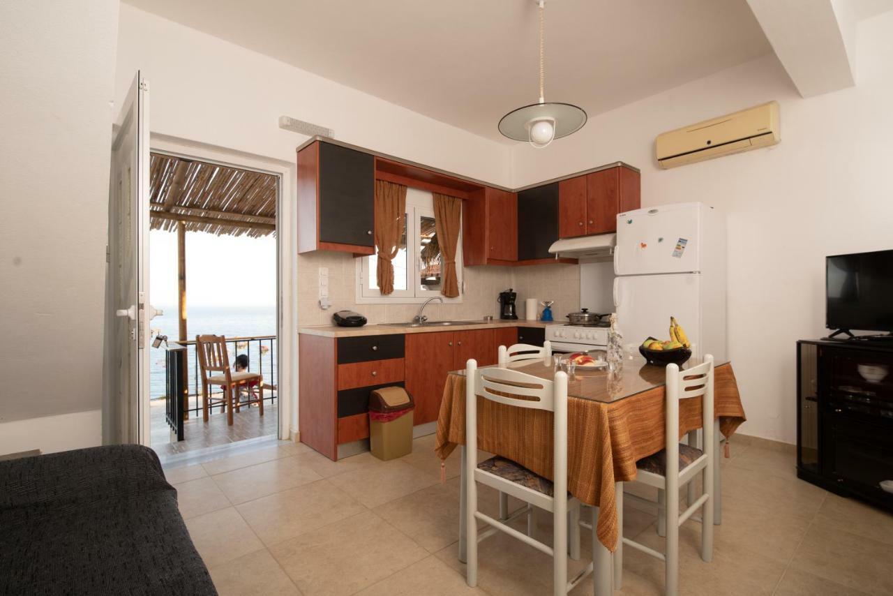 Beach View Kaloi Limenes Exterior foto